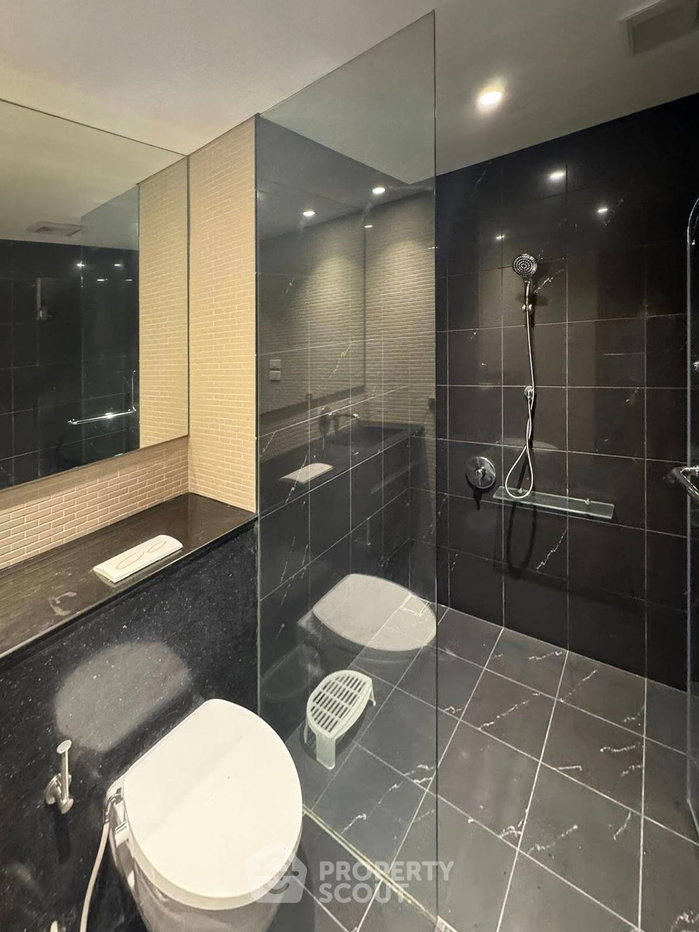 picture 2-BR Condo At Siamese Gioia Near MRT Phetchaburi (ID 2258711) - 15/18