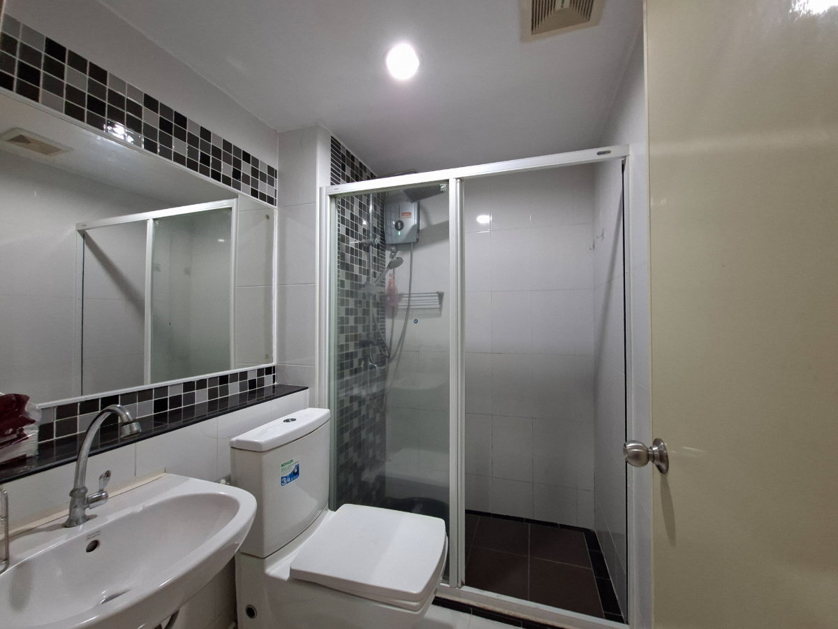 รูป ขายราคาถูกคอนโด Regent Home 12 Latphrao 41 (รีเจ้นท์ โฮม 12 ลาดพร้าว 41) พท. 31ตร.ม.ชั้น2 ตึกB ถ.ลาดพร้าว ห้วยขว้าง กทม. - รูปที่ 5/5