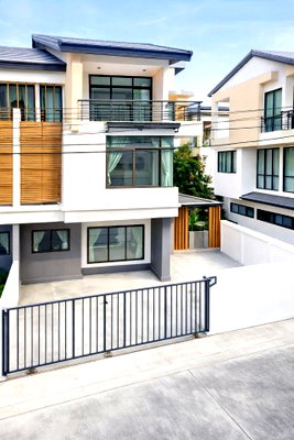 Houses for rent Nonthaburi : MRT Bang Rak Yai 980m. Tha It, semi-detached house, 3 floors, 3 bedrooms, 4 bathrooms, near Design Village Ratchaphruek, 750m., 320 sq m., with
