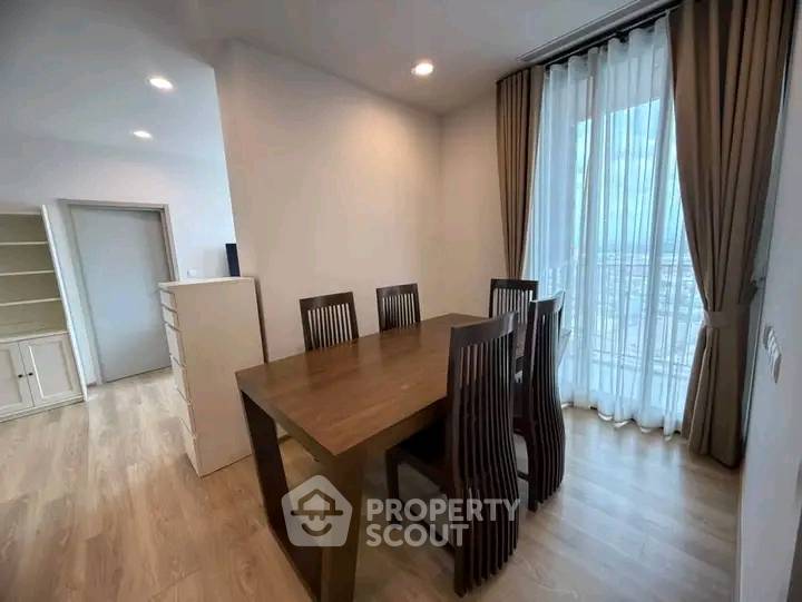 รูป คอนโด 2 ห้องนอน Oka Haus Sukhumvit 36 ใกล้ BTS ทองหล่อ (ID 3197119) - รูปที่ 6/8