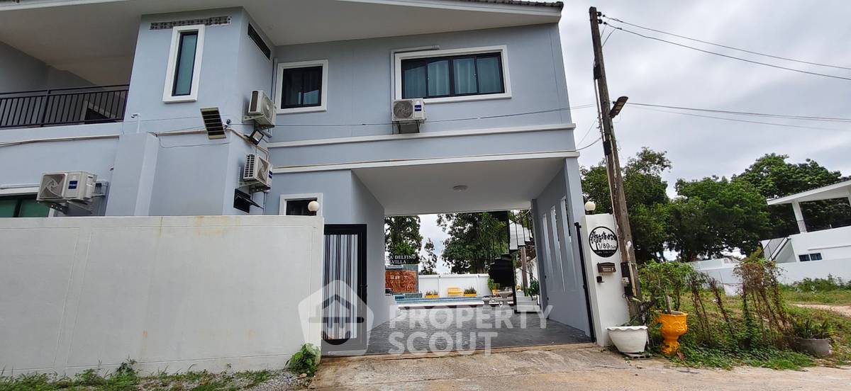 picture 350 Sqm 6-BR Villa In Nong Prue, Pattaya (ID 3195794) - 2/17