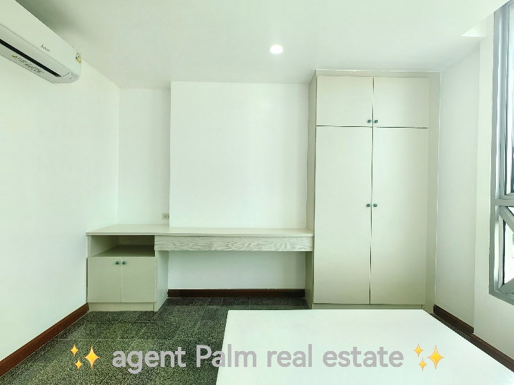 รูป 🏙️✨ Rare Opportunity❗ ขายคอนโด 2 ห้องนอน ใจกลางพหลโยธิน
💥 ห้องใหญ่ วิวสวย รีโนเวทแล้ว พร้อมอยู่ - รูปที่ 6/20