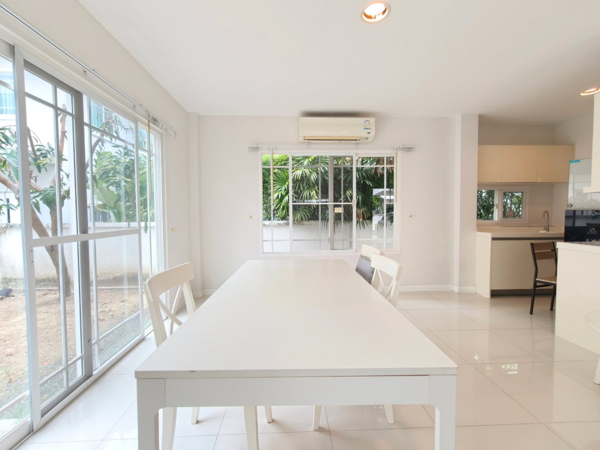 รูป บ้านเดี่ยวพร้อมอยู่ที่มีส่วนกลางระดับ Luxury โครงสร้างดีไม่ต้องซ่อม คุ้มค่าที่สุด ใกล้โรงเรียนนานาชาติชื่อดัง - รูปที่ 3/26