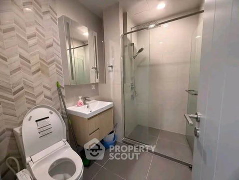 คอนโด 2 ห้องนอน Oka Haus Sukhumvit 36 ใกล้ BTS ทองหล่อ (ID 3197119)