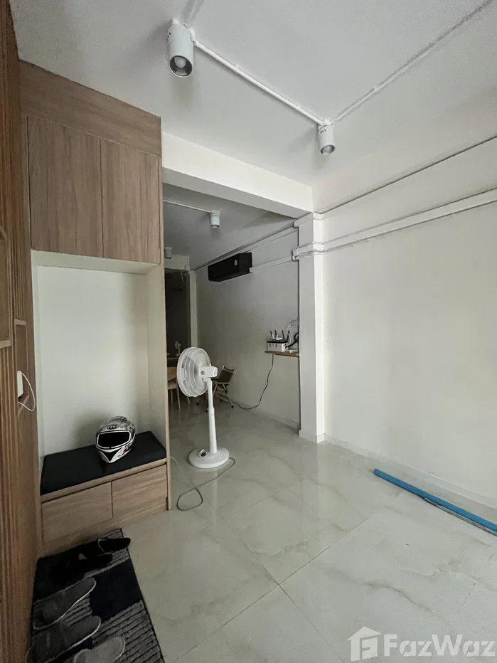 รูป ขาย ทาวน์เฮ้าส์ 3 ห้องนอน ใน สี่พระยา, กรุงเทพมหานคร 6678808 - รูปที่ 2/38
