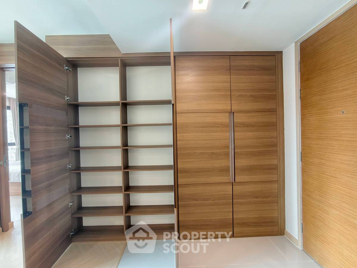 picture 27th-Floor 1-BR At The Address Sathorn, 200m To BTS Saint Louis (ID 3198213) - 11/19