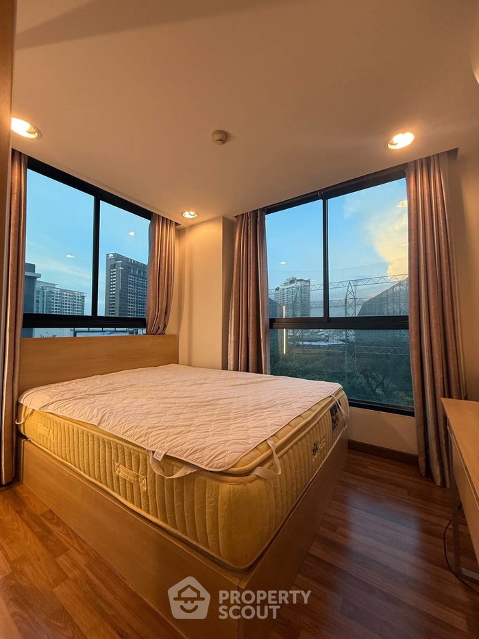 picture 300m To BTS Ekkamai | 1-BR Zenith Place Sukhumvit 42 Condominium (ID 3195457) - 6/11