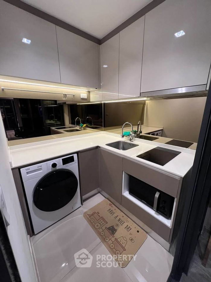 รูป คอนโด 1 ห้องนอน ชั้น 18 Ideo Sathorn-Wongwian Yai ใกล้ BTS Wongwian Yai 200 ม. (ID 3195092) - รูปที่ 8/10
