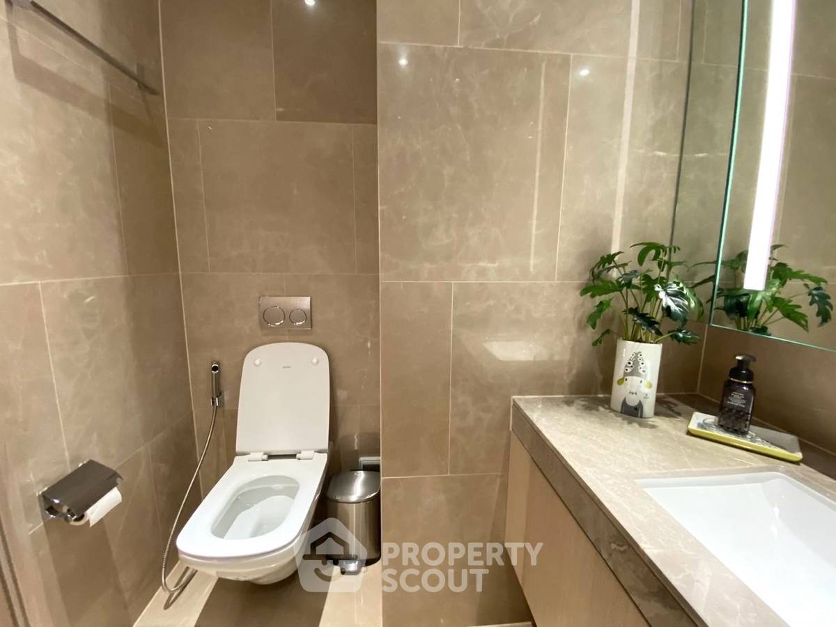 picture 3-BR 144 Sqm At Magnolias Waterfront Residences, BTS Saphan Taksin (ID 3196956) - 15/16
