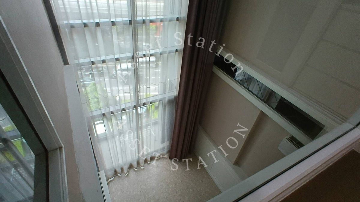 picture The Crest Sukhumvit 34 Duplex Unit | 🚅 BTS Thonglor, near Emporium and EmQuartier - 2/10