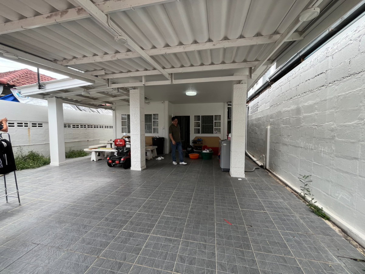 รูป J137|บ้านพักอาศัยชั้นเดียว พัฒนารุ่งเรือง ซอยพัฒนารุ่งเรือง9 เมืองพัทยา อำเภอบางละมุง ชลบุรี (ราคา 2,390,000 บาท ) - รูปที่ 6/13