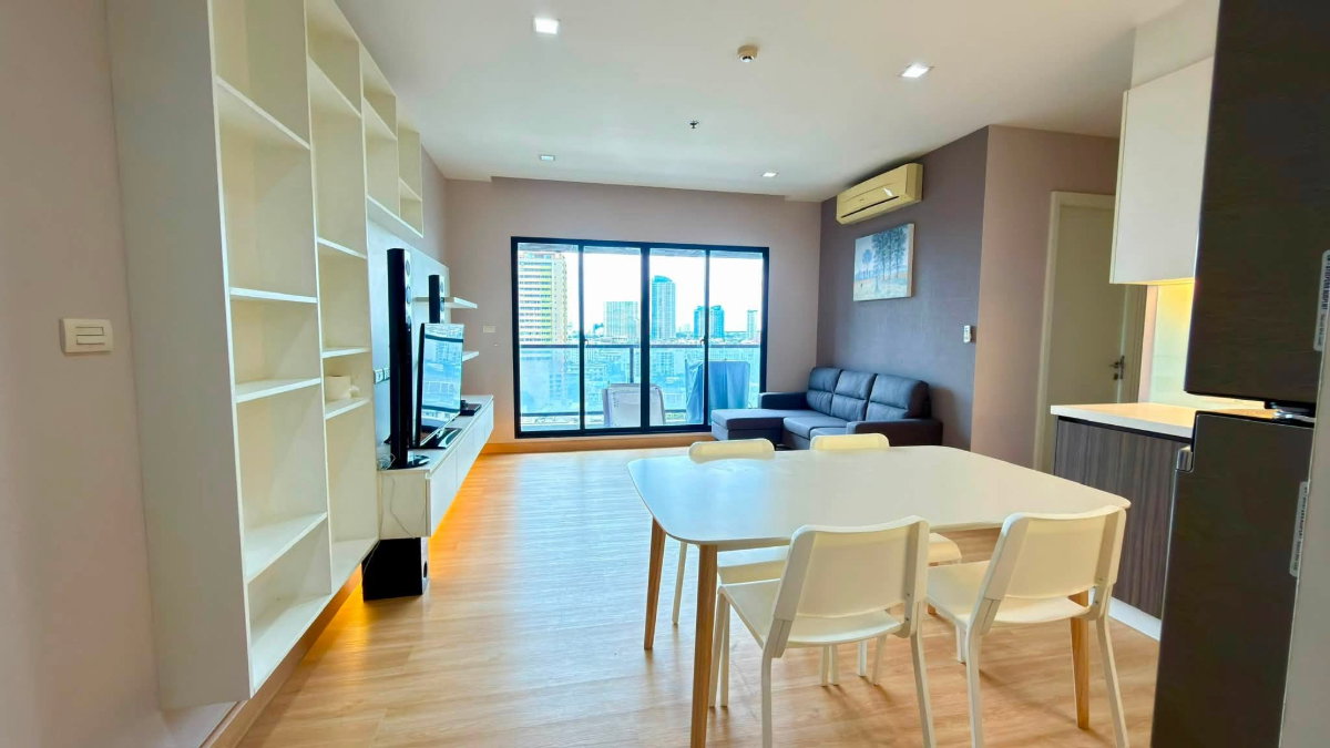 🏙️ ราคาดีมากกกก ให้เช่า Urbano Absolute Sathon – Taksin ห้องสวย รีโนเวทใหม่ พร้อมอยู่ ทำเลดี เดินทางสะดวก ✨
