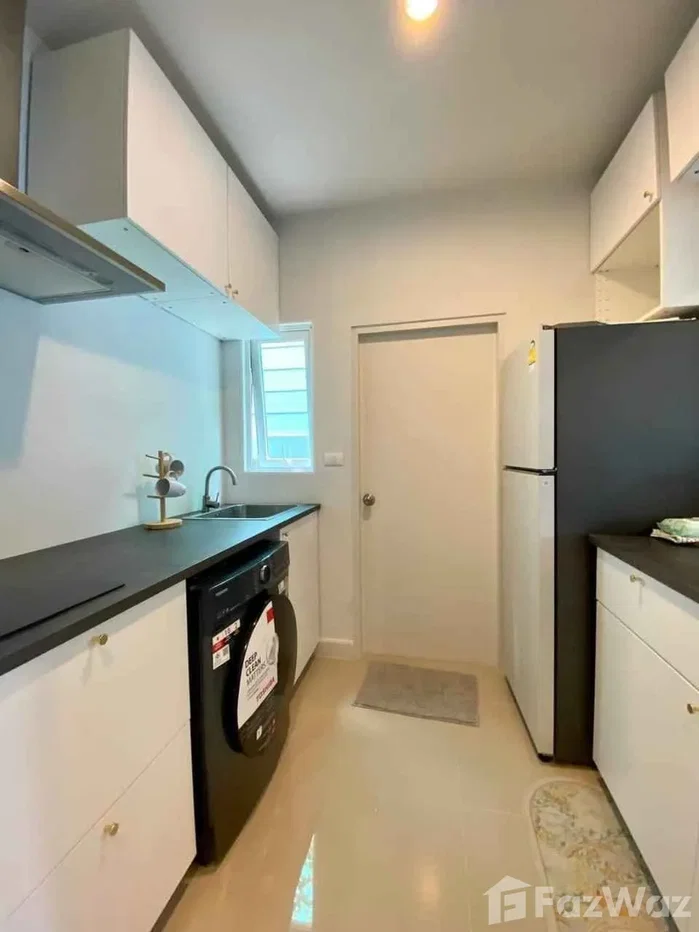 picture 4BR Corner House with Large Private Garden 6672726 - 16/23