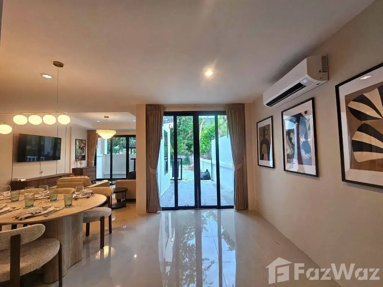 picture Newly renovated townhouse 6679196 - 10/15