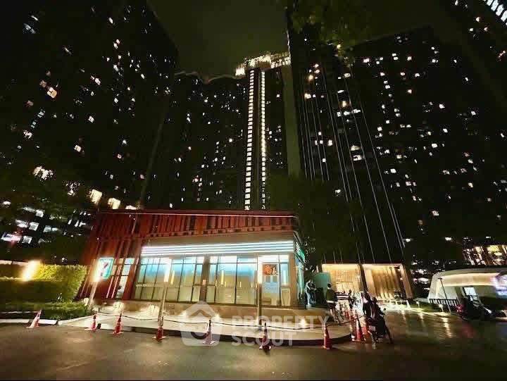 picture 21st-Floor 1-BR At Life Asoke - Rama 9 Near MRT Phra Ram 9 (ID 2702386) - 16/26