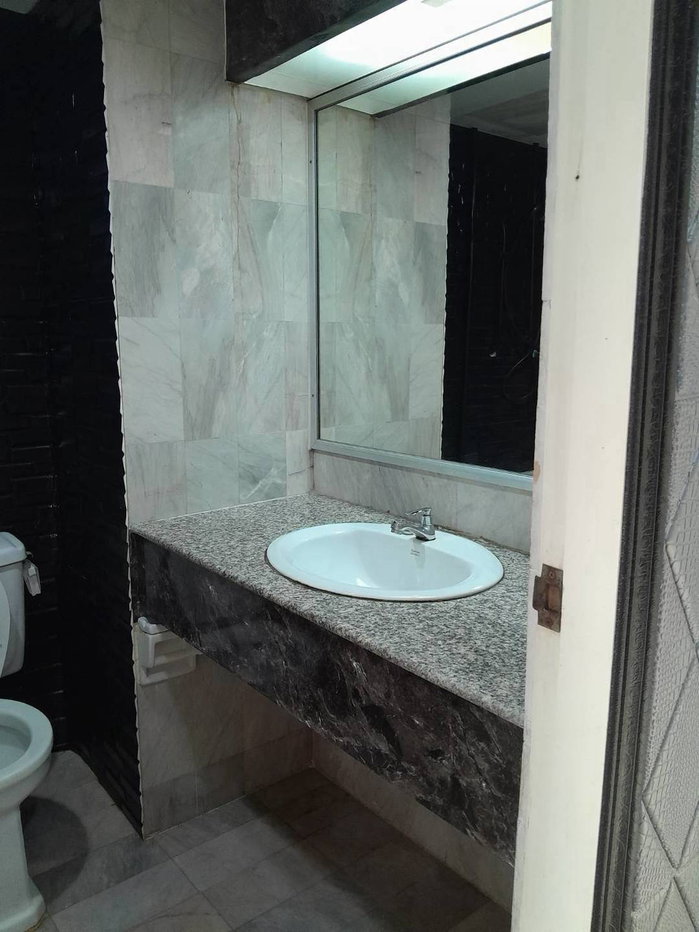 picture Family park for rent near MRT sutthisarn 2 km - 8/10