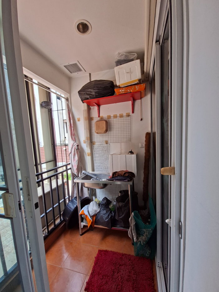 รูป ขายราคาถูกคอนโด Regent Home 12 Latphrao 41 (รีเจ้นท์ โฮม 12 ลาดพร้าว 41) พท. 31ตร.ม.ชั้น2 ตึกB ถ.ลาดพร้าว ห้วยขว้าง กทม. - รูปที่ 4/5