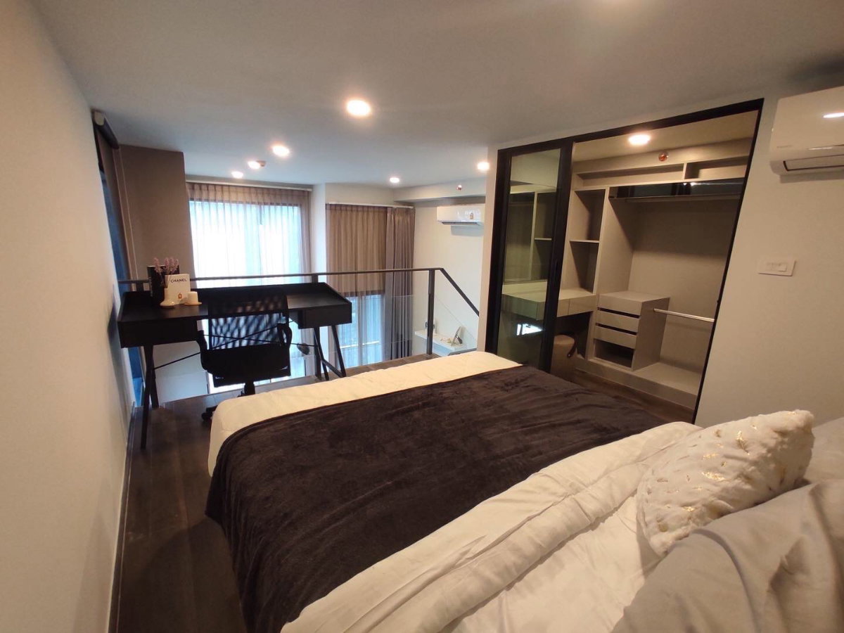 picture For rent KnightsBridge Space Rama9 Coner Unit Ready to move in - 18/18