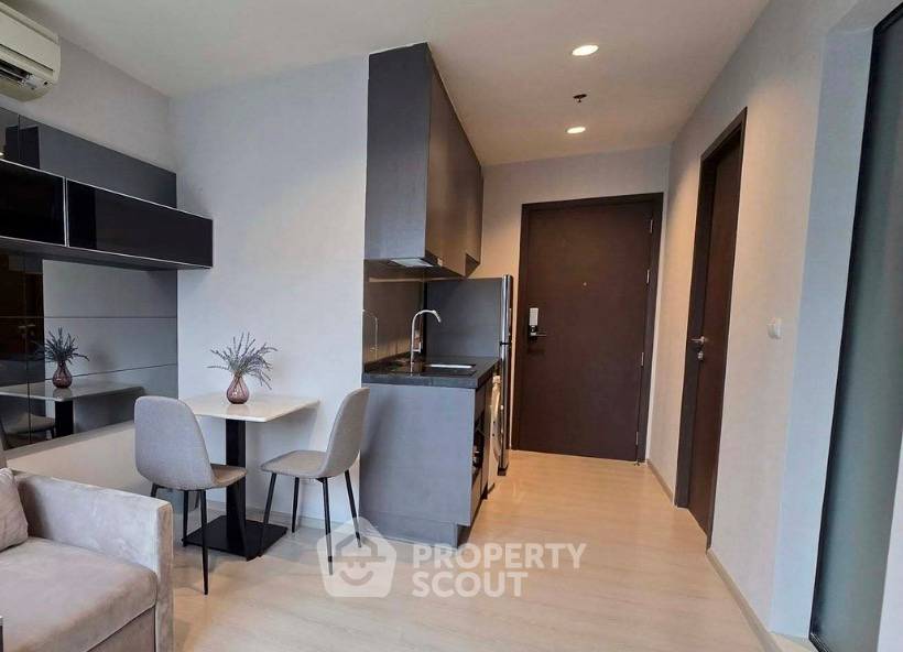 picture 27th-Floor 2-BR Condo At Rhythm Asoke Near MRT Phra Ram 9 (ID 3191746) - 2/7