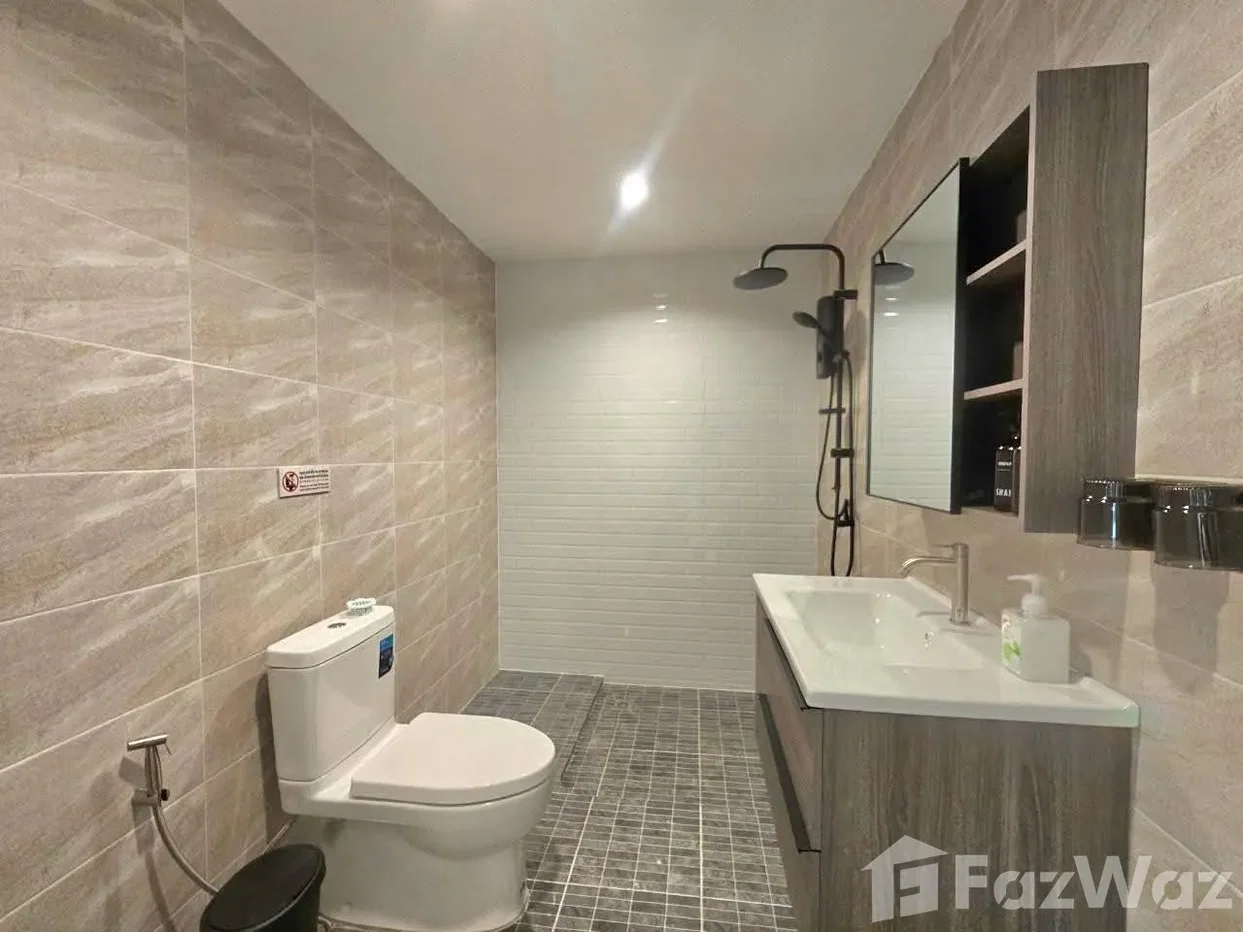 picture Newly renovated townhouse 6679196 - 5/15