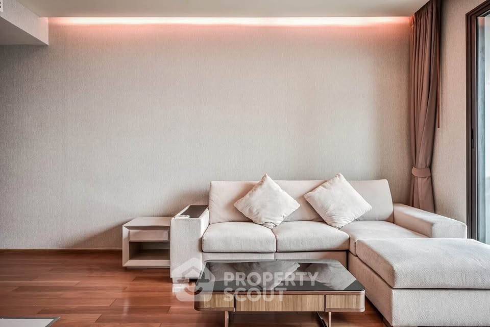 รูป คอนโด 2 ห้องนอน ชั้น 20 The Address Sathorn ใกล้ BTS Saint Louis เพียง 200 ม. (ID 3198135) - รูปที่ 2/10
