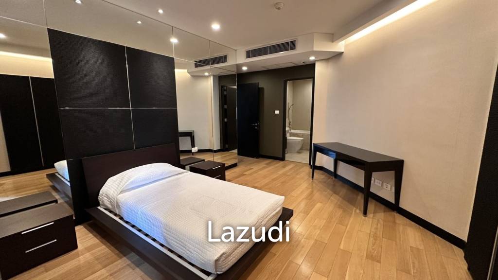 picture 258 Sqm 3 Bed 4 Bath Condo For Rent in Park Chidlom - 23/24