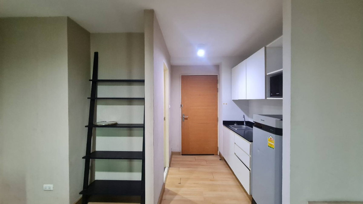 รูป cd1947 ให้เช่าคอนโด ราคาถูก 6,000 บาท/เดือน (ไม่รับสัตว์เลี้ยง) (ห้องนี้มีแอร์ 2 เครื่อง) Swift Condo (ใกล้ ABAC บางนา)  - รูปที่ 4/20