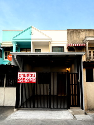 ทาวน์โฮม กรุงเทพมหานคร : 🏠 เจ้าของขายเอง 🏠 รีโนเวทใหม่ทั้งหลัง ทาวน์โฮม 2 ชั้น ซอยอ่อนนุช 44 | เดินแค่ 50 เมตร ถึง 7-11 | · ห่าง BTS บางจาก แค่ 2.9 กม.