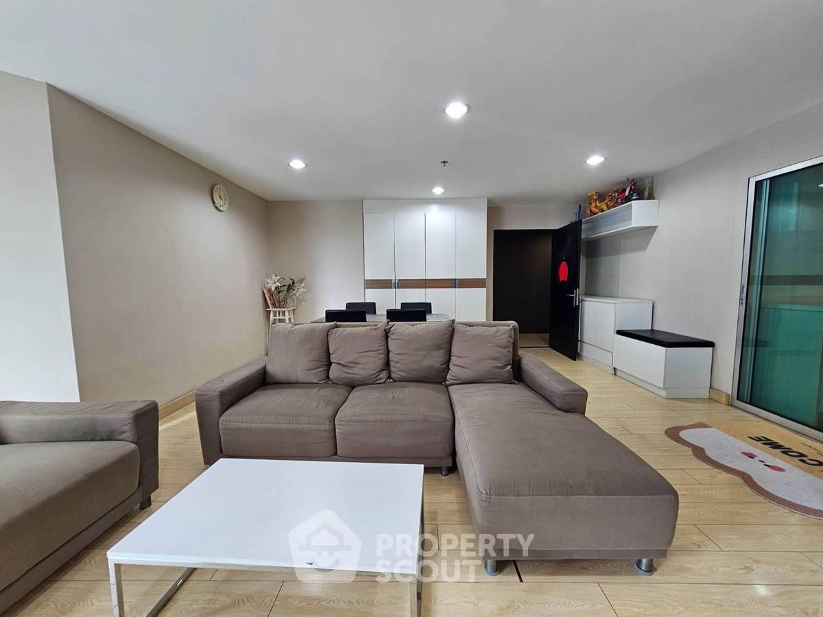 picture 15th-Floor 3-BR At Belle Grand Rama 9 Near MRT Phra Ram 9 (ID 3196936) - 2/16