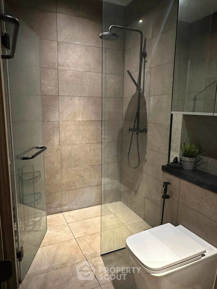 picture 1-BR Condo At The Lofts Asoke Near MRT Phetchaburi (ID 3198163) - 3/10
