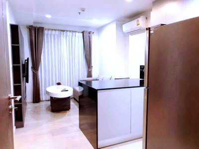 คอนโดให้เช่า : 📣ให้เช่าคอนโด 15 Sukhumvit Residences (BTS นานา) เฟอร์บิ้วอิน เครื่องใช้ไฟฟ้าครบ @onestepliving