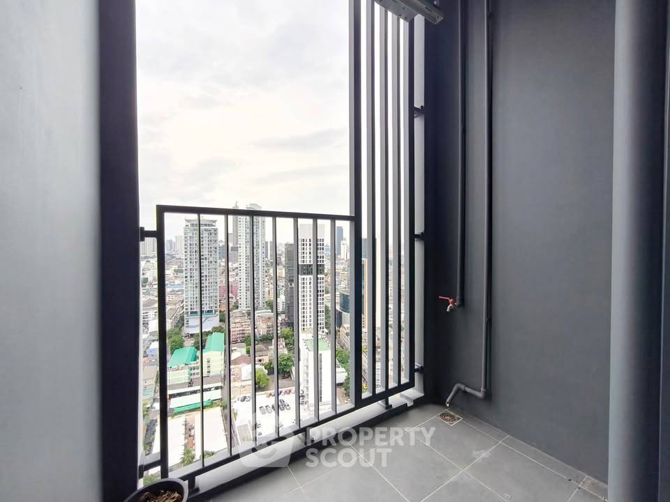 picture 30th-Floor 1-BR At Ideo Chula Samyan Near MRT Sam Yan (ID 3195411) - 5/8