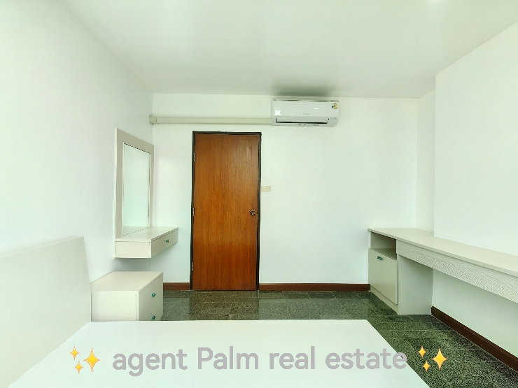 รูป 🏙️✨ Rare Opportunity❗ ขายคอนโด 2 ห้องนอน ใจกลางพหลโยธิน
💥 ห้องใหญ่ วิวสวย รีโนเวทแล้ว พร้อมอยู่ - รูปที่ 7/20
