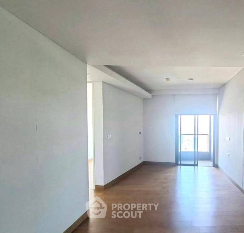 picture 43rd-Floor 2-BR Condo At The Lumpini 24 Near BTS Phrom Phong (ID 3195657) - 2/7