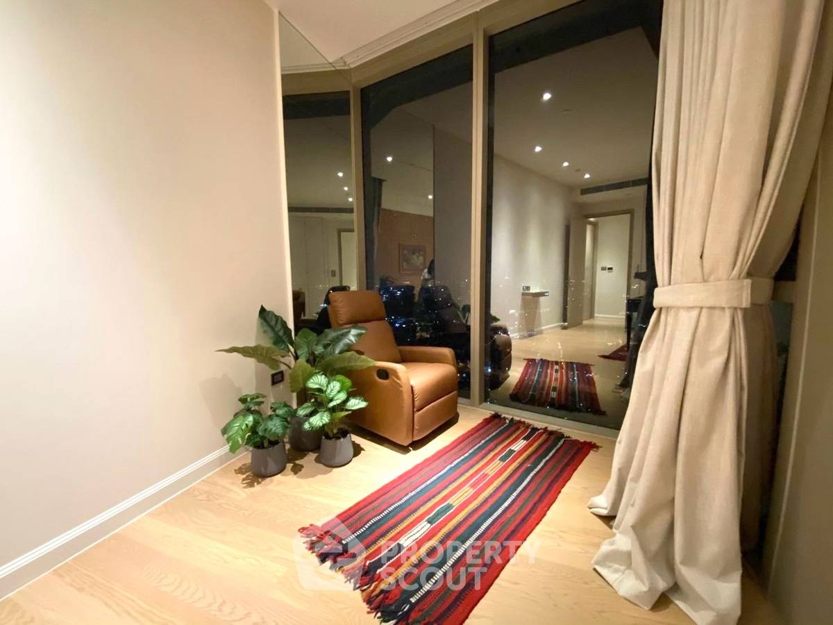 picture 3-BR 144 Sqm At Magnolias Waterfront Residences, BTS Saphan Taksin (ID 3196956) - 3/16