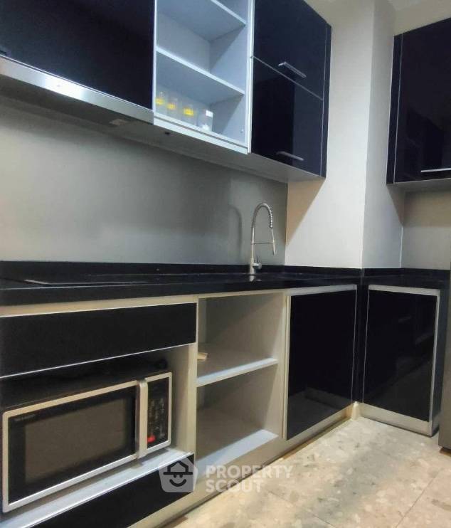 picture 26th-Floor 1-BR The Crest Sukhumvit 34 200m To BTS Thong Lor (ID 3121121) - 2/5