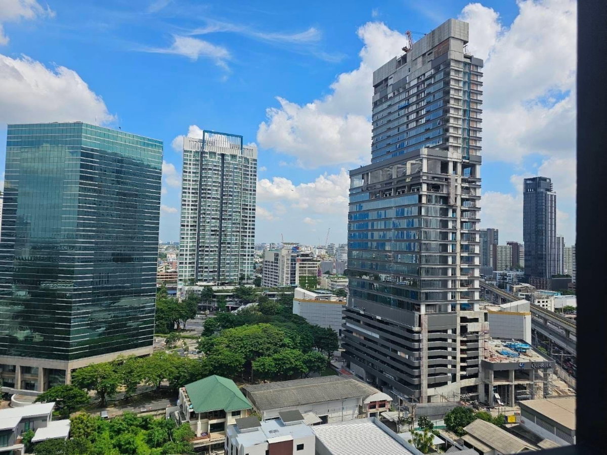 picture For Sale | KnightsBridge Prime Ratchayothin | Next to BTS Phahonyothin 24 - 10/24