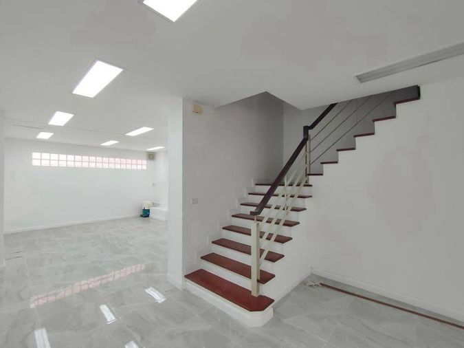 ขายทาวน์โฮม 3 ห้องนอน 250 ตร.ม. 24.2 ตร.ว. เออร์เบิน สาทร