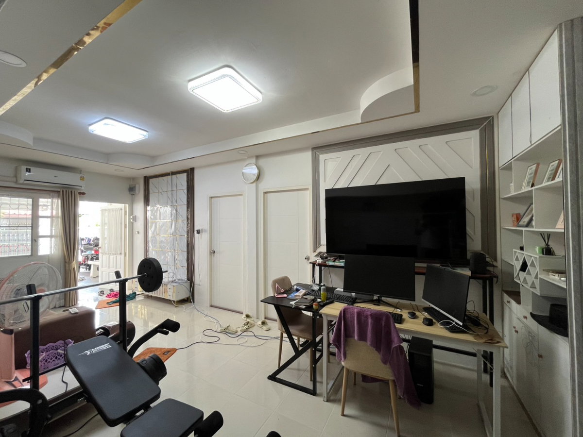 รูป J137|บ้านพักอาศัยชั้นเดียว พัฒนารุ่งเรือง ซอยพัฒนารุ่งเรือง9 เมืองพัทยา อำเภอบางละมุง ชลบุรี (ราคา 2,390,000 บาท ) - รูปที่ 5/13