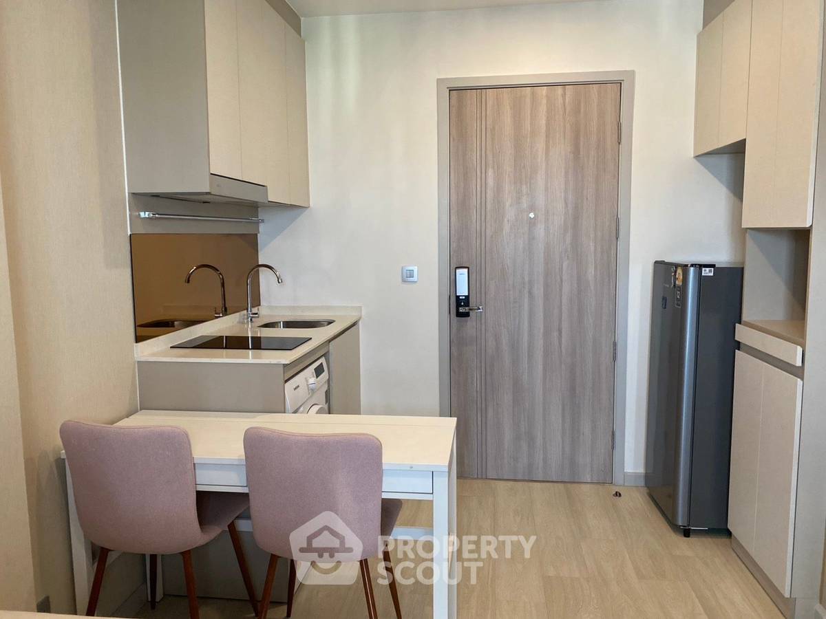 picture 17th-Floor 1-BR Knightsbridge Prime Sathorn Near BTS Saint Louis (ID 3195447) - 2/5