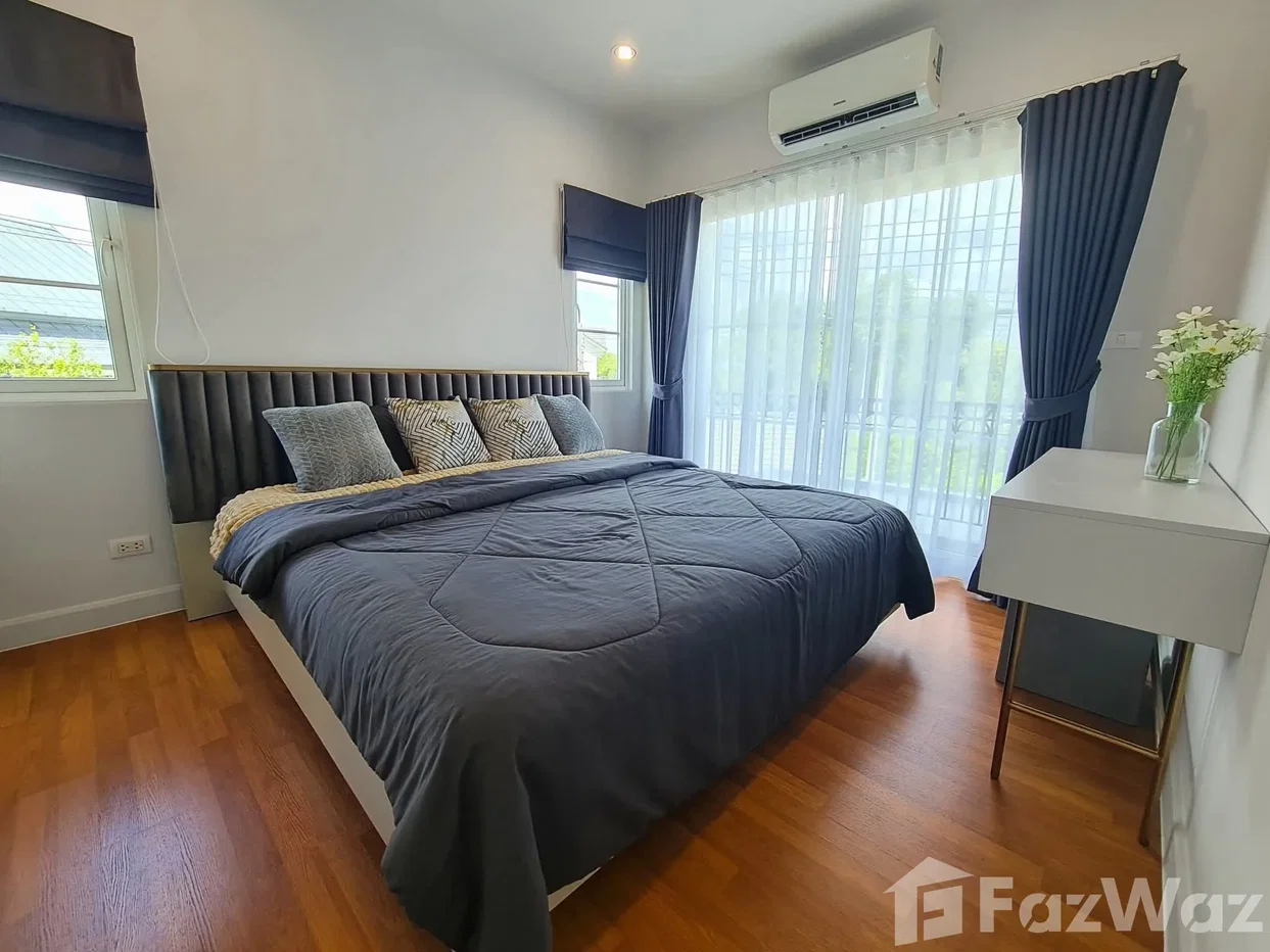 picture 4BR Corner House with Large Private Garden 6672726 - 9/23