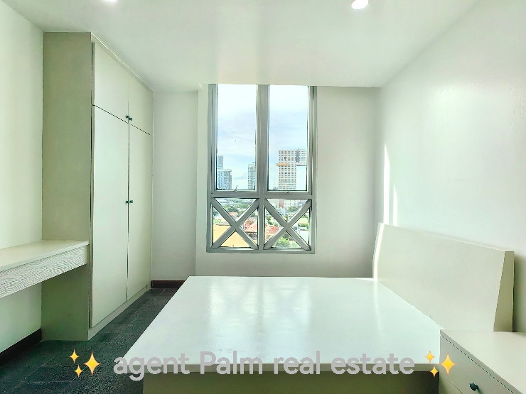 รูป 🏙️✨ Rare Opportunity❗ ขายคอนโด 2 ห้องนอน ใจกลางพหลโยธิน
💥 ห้องใหญ่ วิวสวย รีโนเวทแล้ว พร้อมอยู่ - รูปที่ 4/20