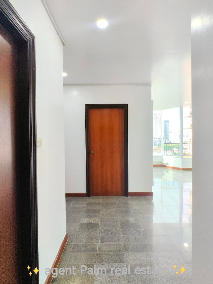 รูป 🏙️✨ Rare Opportunity❗ ขายคอนโด 2 ห้องนอน ใจกลางพหลโยธิน
💥 ห้องใหญ่ วิวสวย รีโนเวทแล้ว พร้อมอยู่ - รูปที่ 13/20