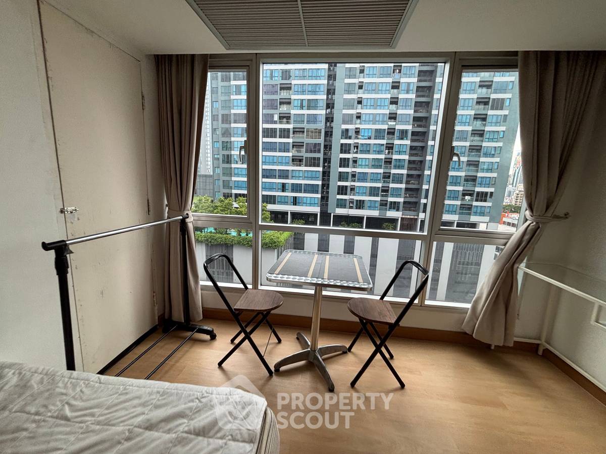 รูป ใกล้ BTS นานา เพียง 200 ม. | 1-BR The Trendy Condominium (ID 883679) - รูปที่ 13/15