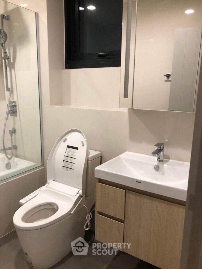รูป ชั้น 37 ห้องนอน 2 ห้อง ที่ Oka Haus Sukhumvit 36 ใกล้ BTS ทองหล่อ (ID 3192408) - รูปที่ 7/13