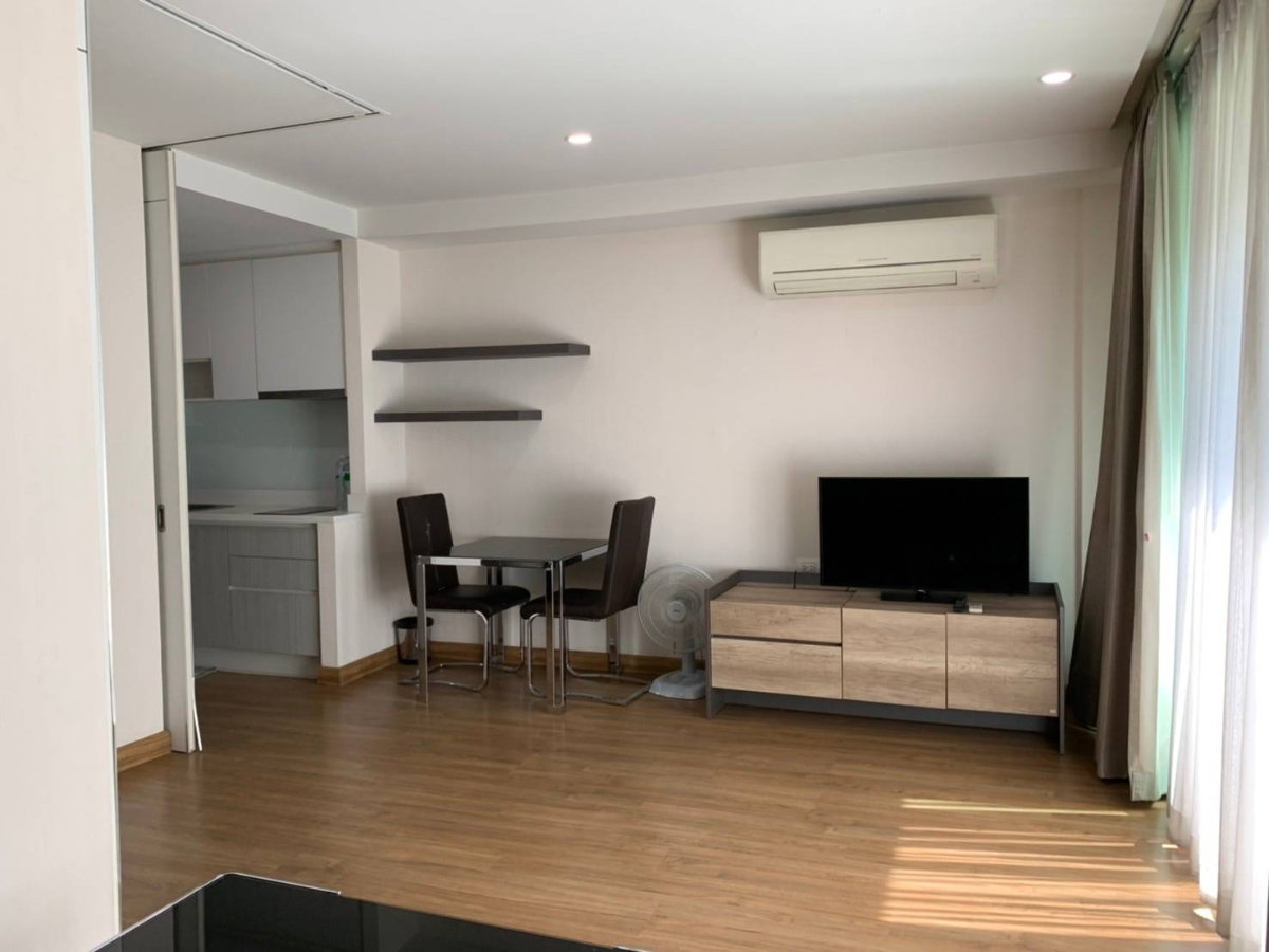 รูป ให้เช่า นิมมานา คอนโดมิเนียม ห้องสวย วิวสระ เพียง 19000 บาทต่อเดือน โทร (0955752068 คุณชมพู) - รูปที่ 2/19
