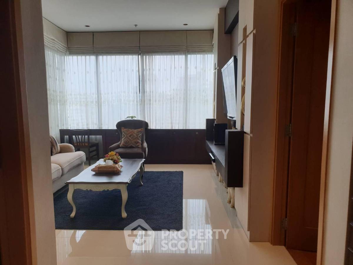 picture 20th-Floor 2-BR Condo At The Emporio Place Near BTS Phrom Phong (ID 3073897) - 9/20