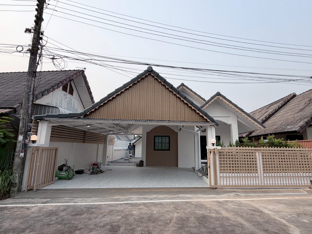 รูป บ้านรีโนเวท ทำเลใกล้เซ็นทรัลเฟส แถมเฟอร์นิเจอร์ ฟรีโอน - รูปที่ 1/10