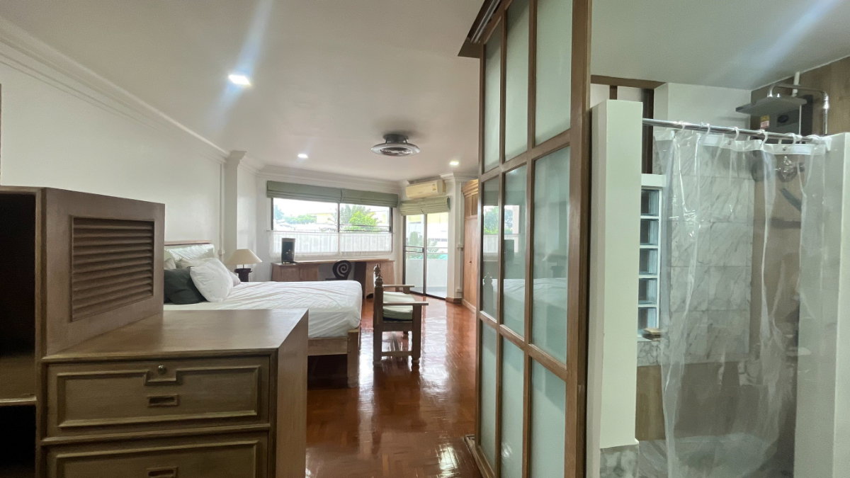 picture Spacious Riverside Condo with Doi Suthep & Ping River Views - 15/20