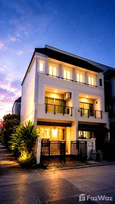 Townhouses for sale Bangkok : 3 Bedroom Townhouse for sale at Baan Klang Muang The Royal Monaco  6672532